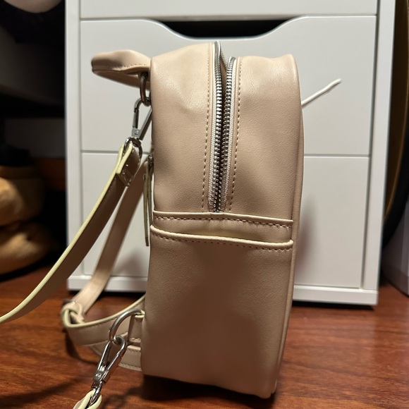 Mini Boba Backpack - Picture 3 of 6